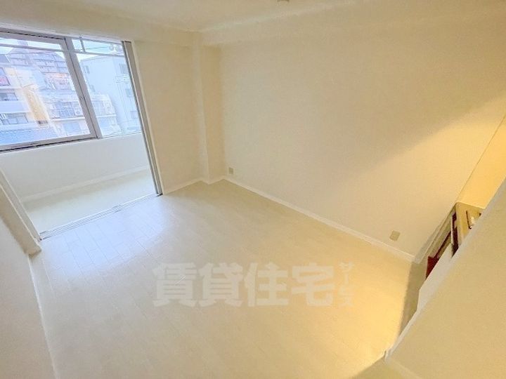 上新ビル 上新庄の居間