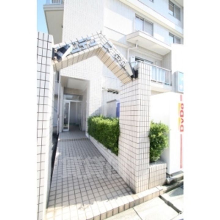 愛知県名古屋市北区楠5丁目の賃貸マンションの外観