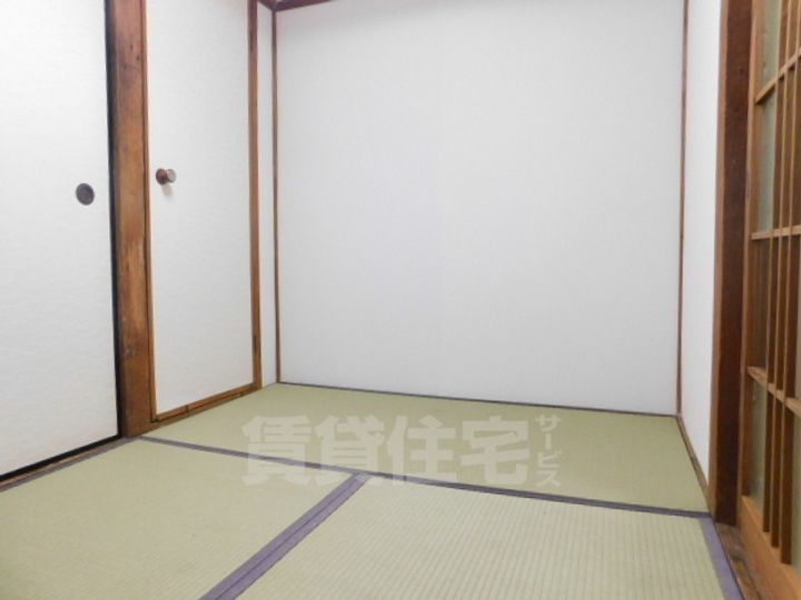 大和アパートの子供部屋
