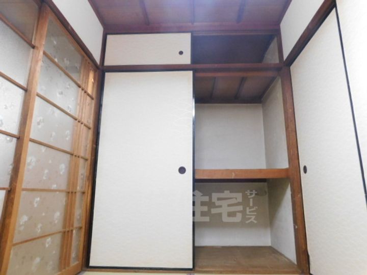 大和アパートの内装