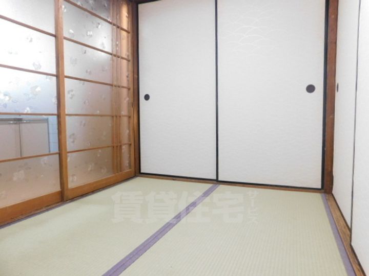 大和アパートの居間