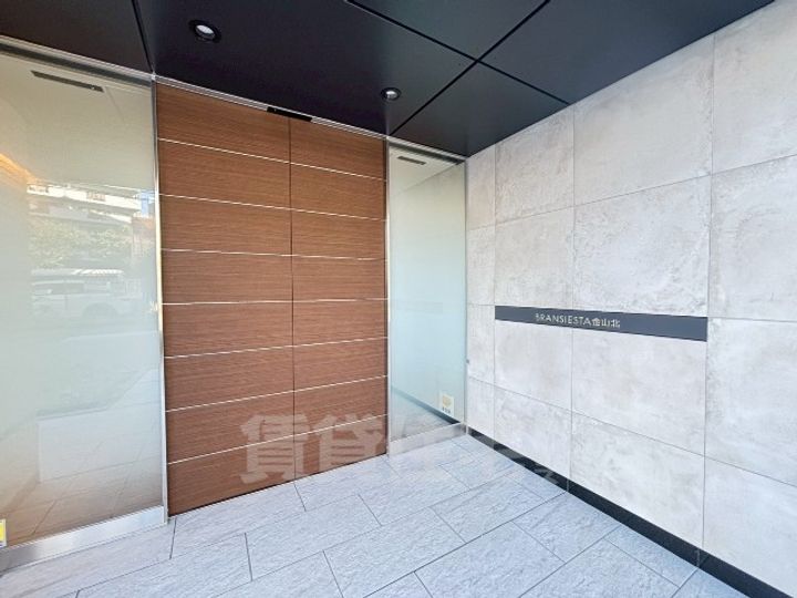 ブランシエスタ金山北の玄関