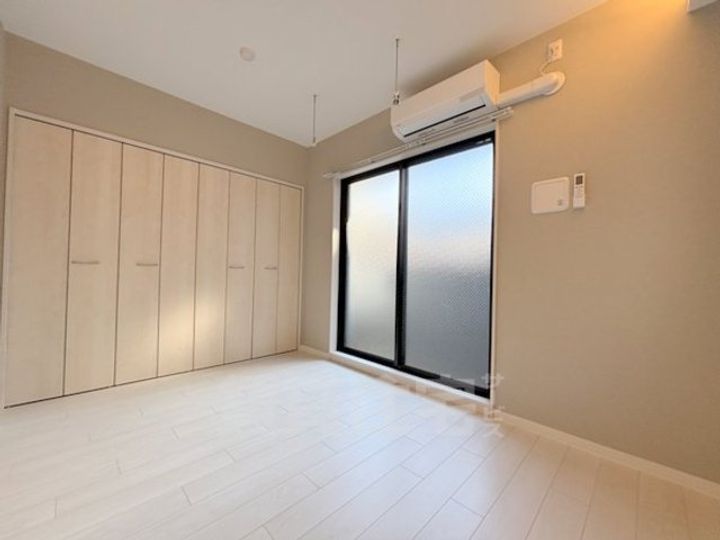 Roa Higashiyamaの居間