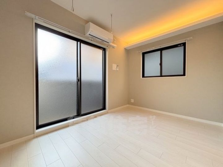 Roa Higashiyamaの居間