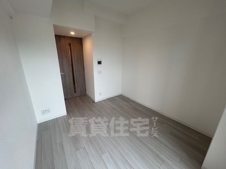 大阪府大阪市淀川区加島3丁目の賃貸マンションの居間