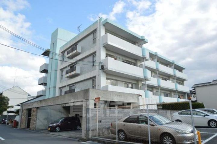 大阪府摂津市鶴野2丁目の賃貸マンションの外観