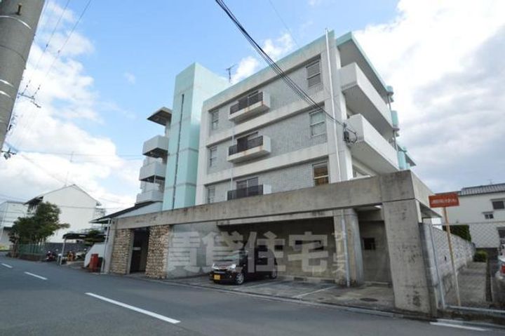 大阪府摂津市鶴野2丁目の賃貸マンションの外観