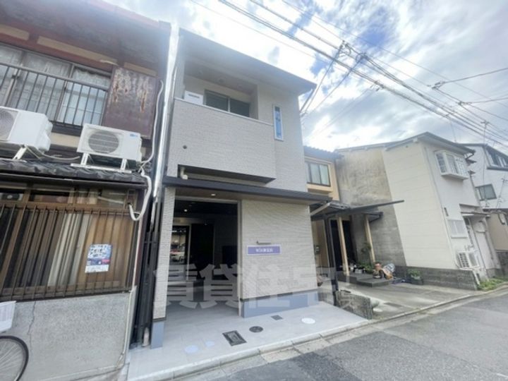 wis御靈前の外観