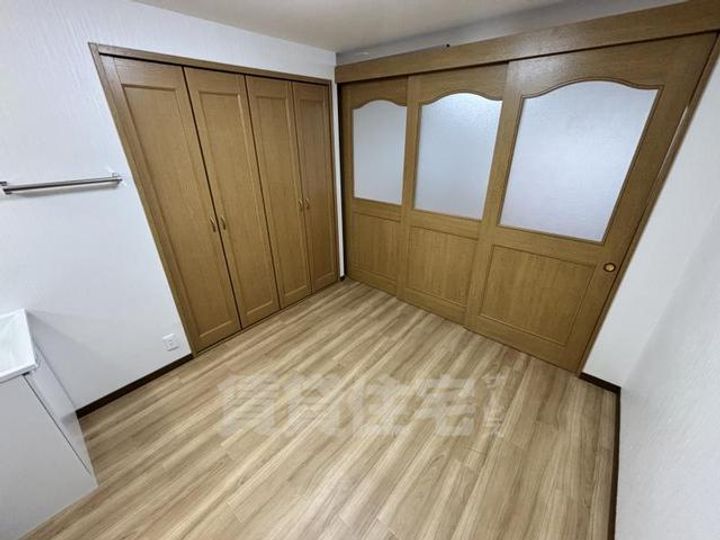ハイツ辻岡の居間