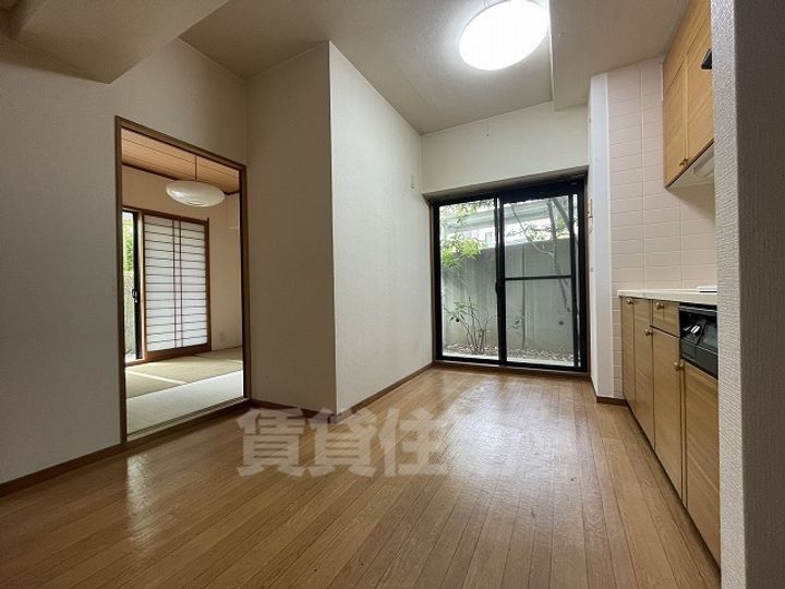 愛知県名古屋市天白区八事山の賃貸マンションの居間