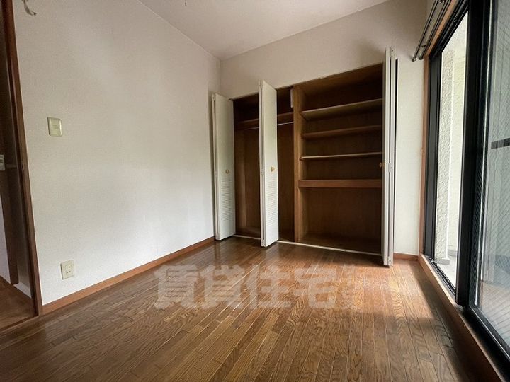 愛知県名古屋市天白区八事山の賃貸マンションの寝室