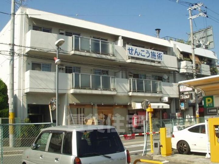 大阪府茨木市西駅前町の賃貸マンションの外観