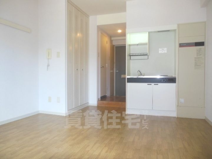 大阪府茨木市舟木町の賃貸マンションの内装