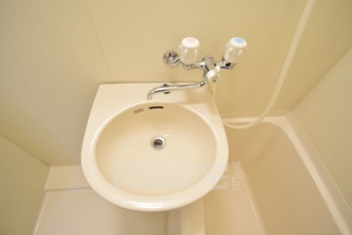 大阪府茨木市舟木町の賃貸マンションの内装