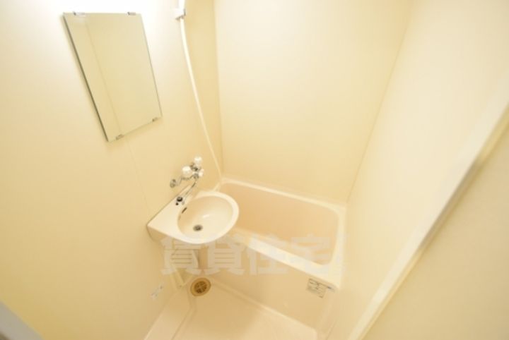 大阪府茨木市舟木町の賃貸マンションの風呂