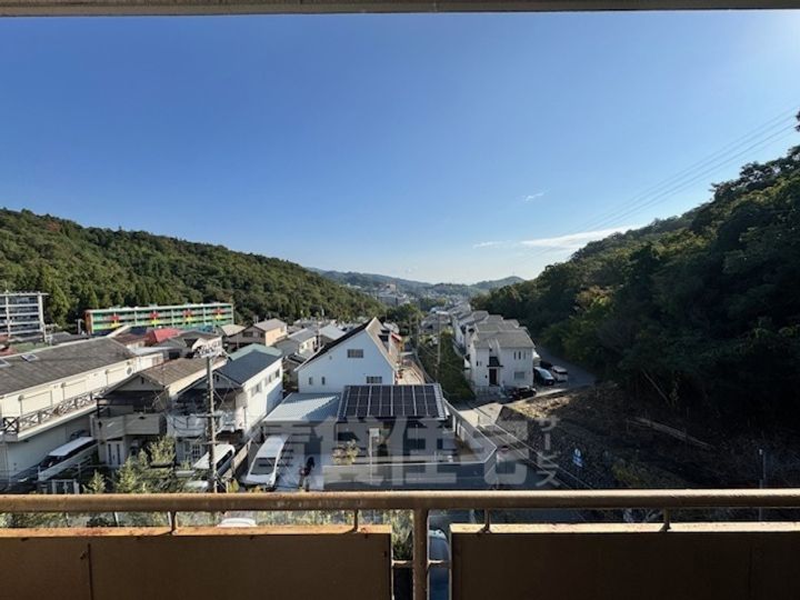 ヴィラナリー雲雀丘2号棟の周辺