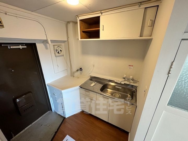 ヴィラナリー雲雀丘2号棟のキッチン