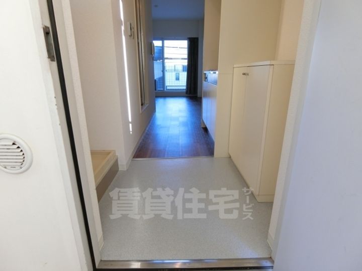ムーンバット長岡の玄関