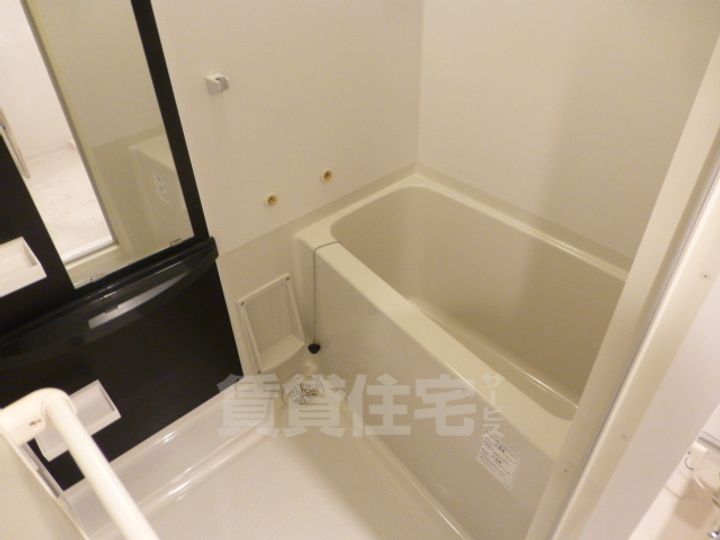 大阪府堺市堺区宿院町東4丁の賃貸マンションの風呂