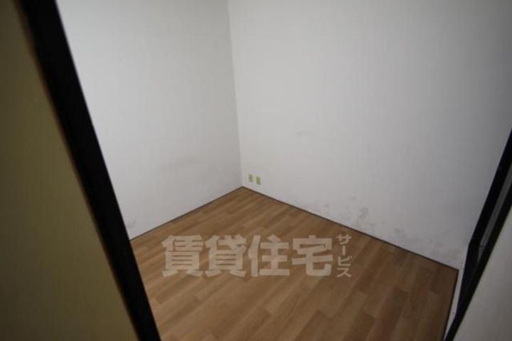 大阪府大阪市淀川区塚本3丁目の賃貸マンションの居間