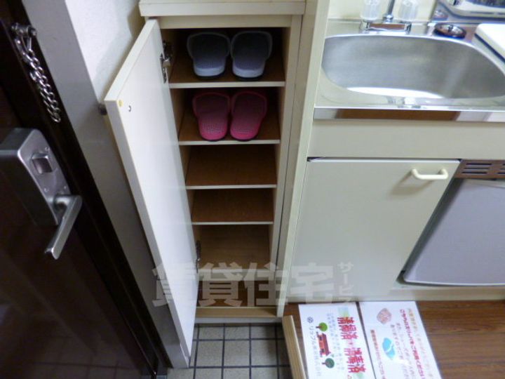 大阪府東大阪市島之内2丁目の賃貸マンションの内装