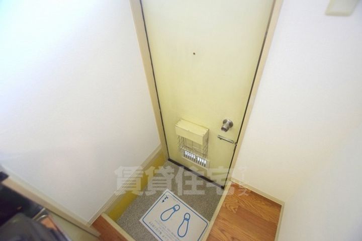 ハイツプリンスの玄関