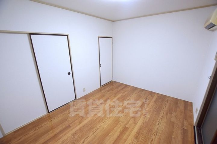 ハイツプリンスの居間