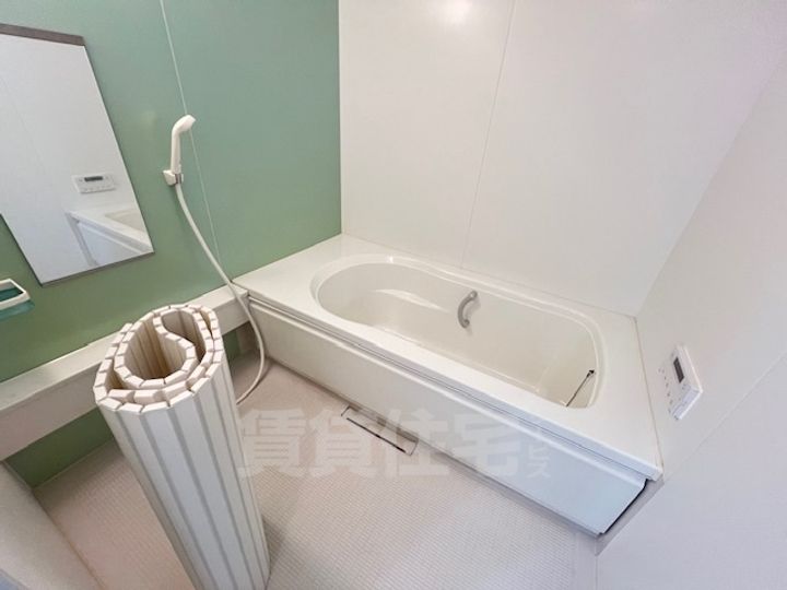 大阪府和泉市府中町の賃貸アパートの風呂