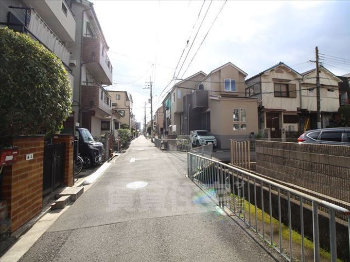 Sirius β棟の周辺