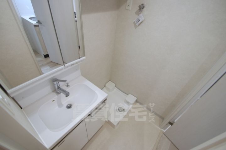 大阪府吹田市岸部南1丁目の賃貸マンションの内装