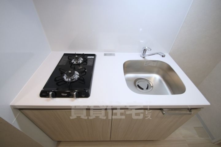 大阪府吹田市岸部南1丁目の賃貸マンションのキッチン