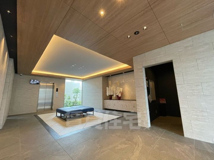 大阪府堺市堺区一条通の賃貸マンションの玄関