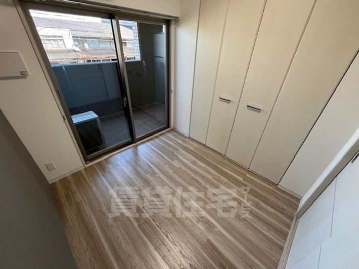 大阪府堺市堺区一条通の賃貸マンションの居間