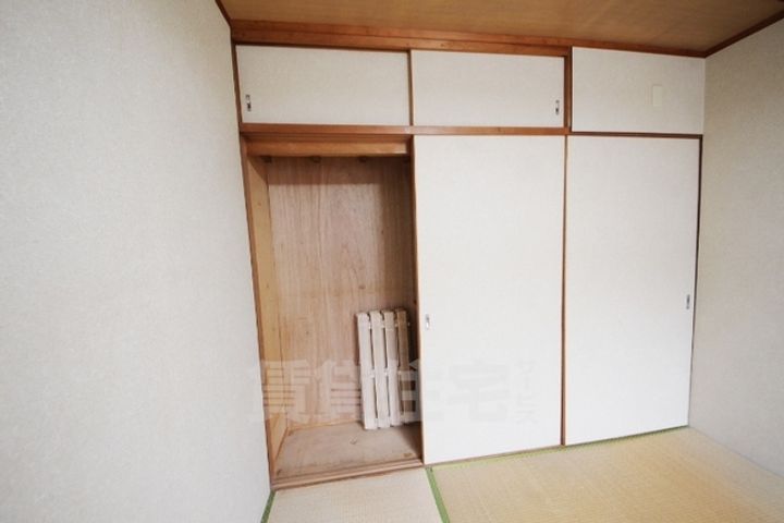 奈良県奈良市西大寺芝町2丁目の賃貸アパートの内装