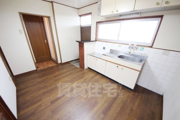 奈良県奈良市西大寺芝町2丁目の賃貸アパートの居間