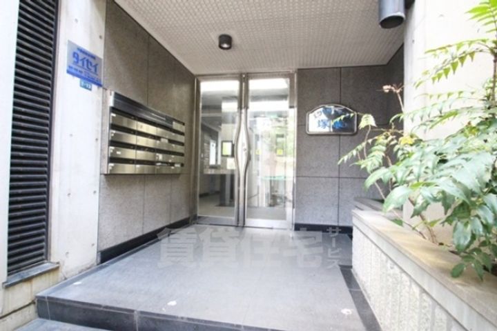 大阪府大阪市西淀川区柏里1丁目の賃貸マンションの玄関