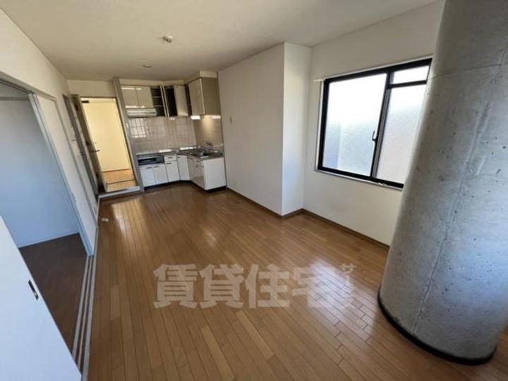 大阪府大阪市西淀川区柏里1丁目の賃貸マンションの居間