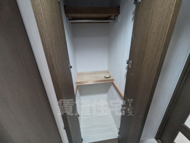 大阪府高槻市宮田町3丁目の賃貸マンションの内装