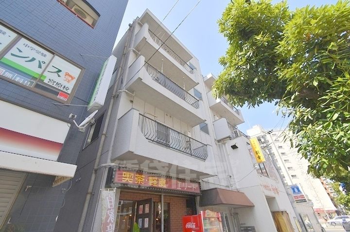 土井新大阪ビルの外観