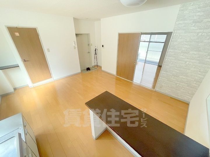 土井新大阪ビルの居間