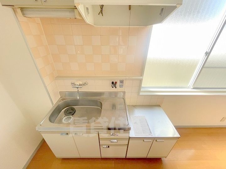 土井新大阪ビルのキッチン