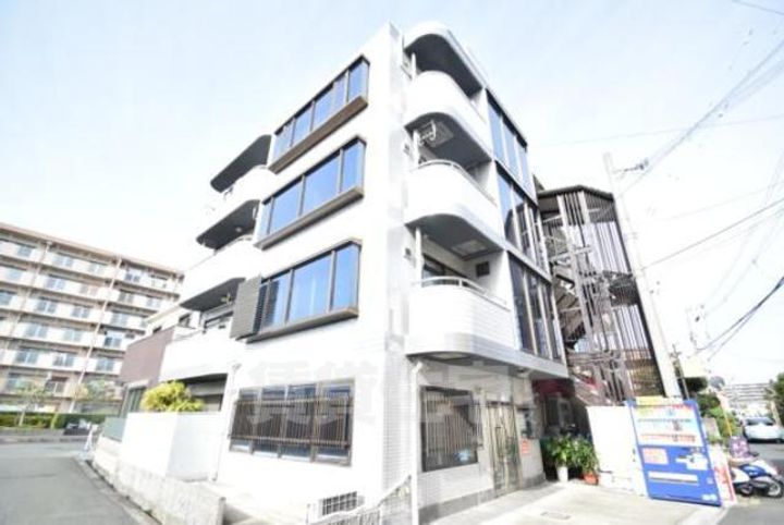 大阪府茨木市玉櫛1丁目の賃貸マンションの外観