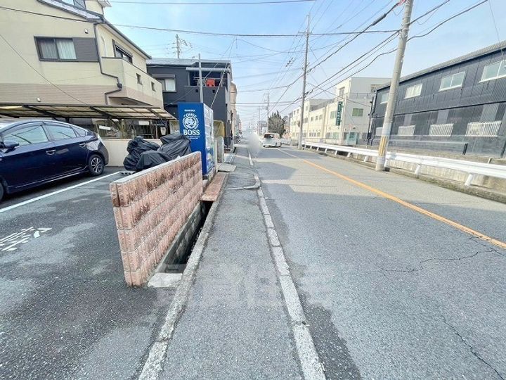 S.E.N.S Matsubaraの周辺