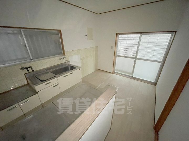 大阪府羽曳野市島泉7丁目(一戸建)の賃貸物件の居間