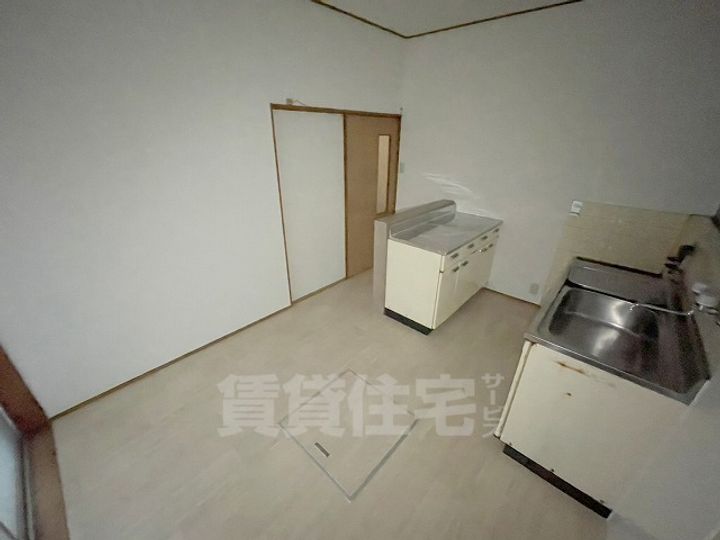 大阪府羽曳野市島泉7丁目(一戸建)の賃貸物件の居間