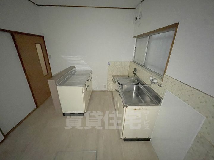 大阪府羽曳野市島泉7丁目(一戸建)の賃貸物件のキッチン