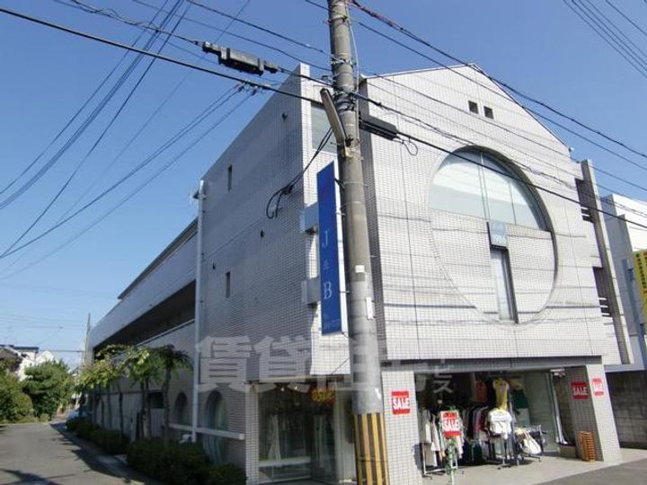 ドミール桂の外観