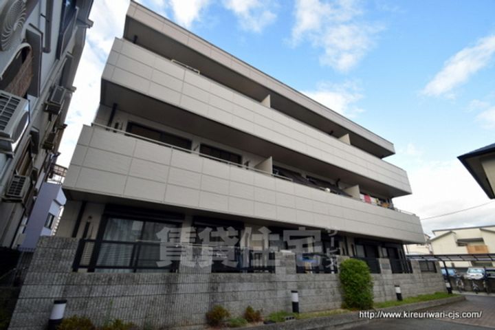 トポフィリア1203の外観