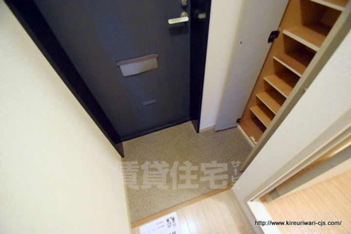 トポフィリア1203の玄関