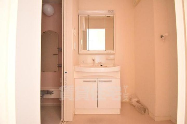 大阪府茨木市南春日丘7丁目の賃貸アパートの内装